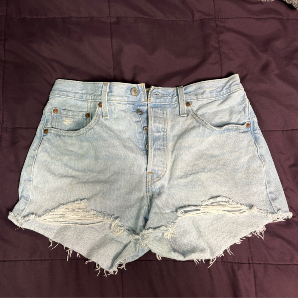 Levi 501’s, never worn, size W28, light blue wash